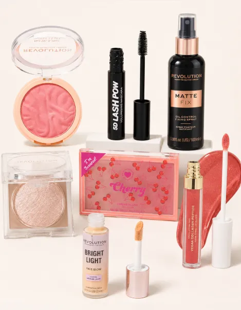 Full Face Revolution Makeup